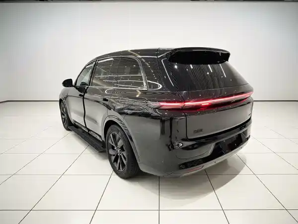 Li Auto L8 2023