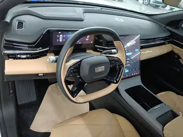 Geely Galaxy L6 2024