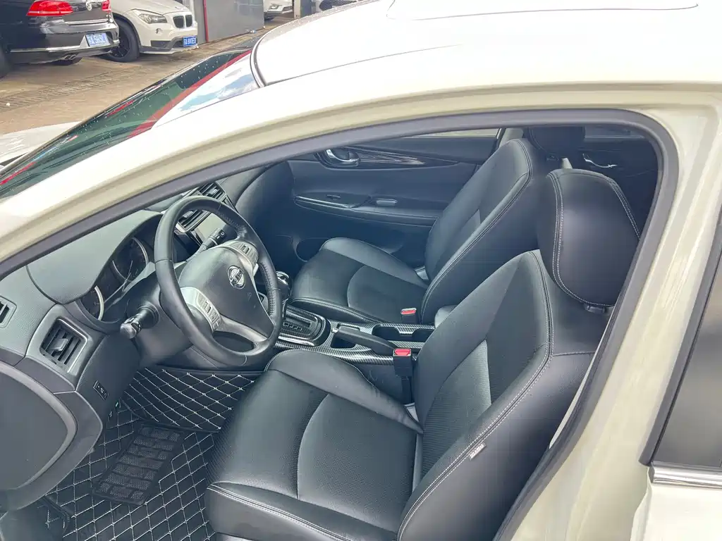Nissan Tiida 2021 — фото 11