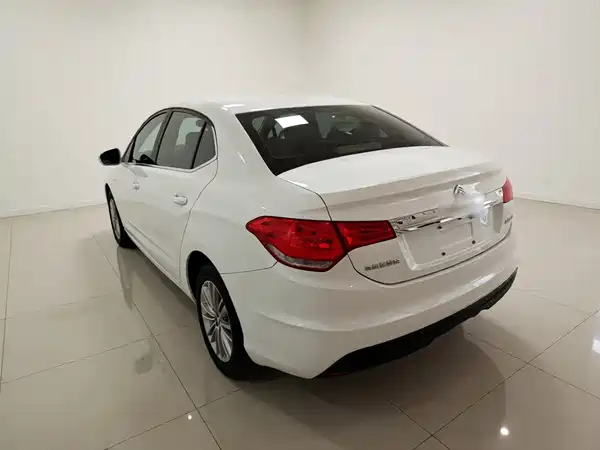 Citroën C4L 2016
