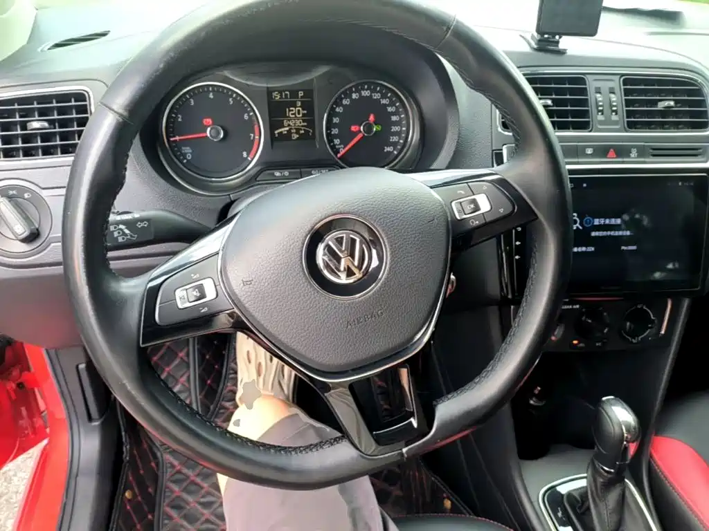 Volkswagen Polo 2019 — фото 10