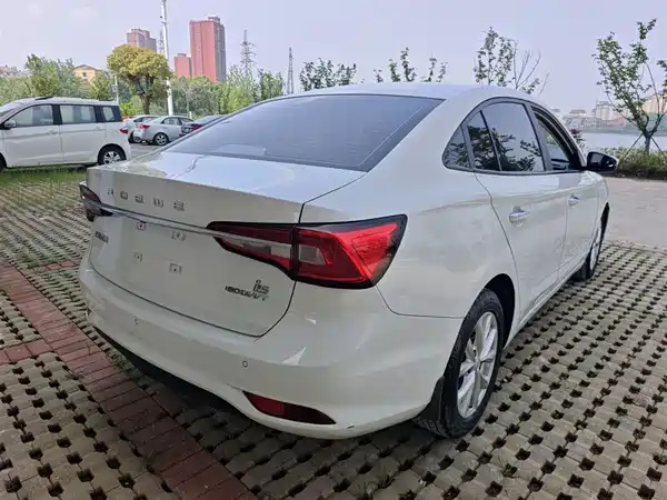 Roewe i5 2020
