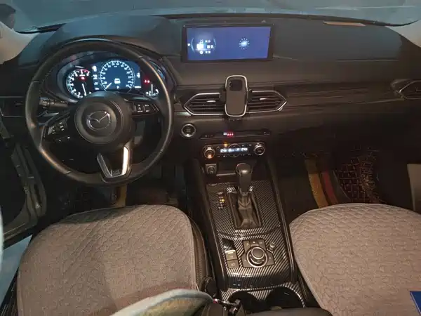 Mazda CX-5 2025