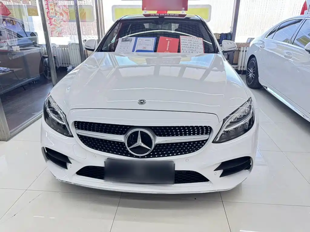Mercedes-Benz C-Class 2020