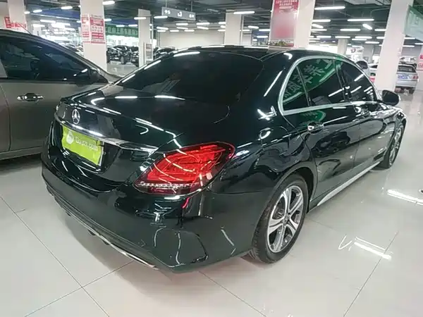 Mercedes-Benz C-Class 2019