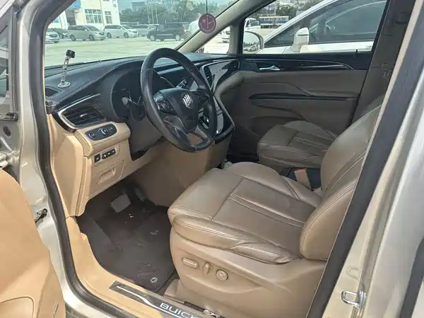 Buick GL8 2017
