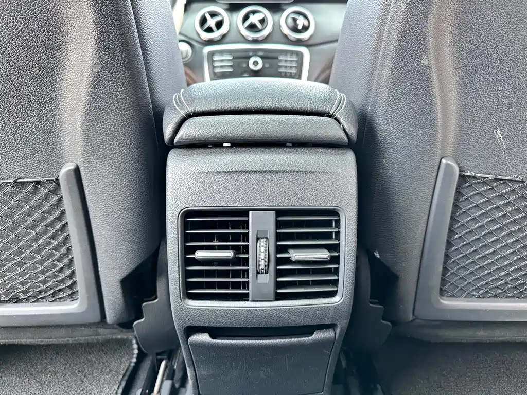 Mercedes-Benz GLA 2018 — фото 12