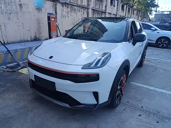 Lynk & Co 06 2020