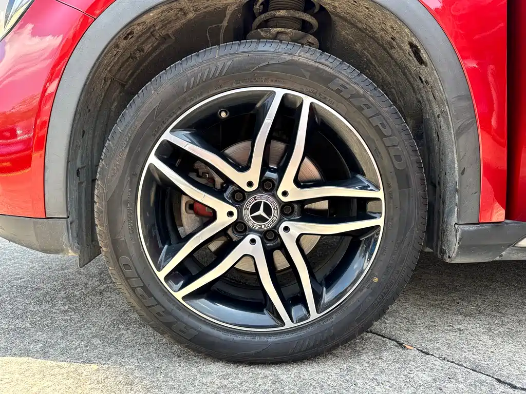 Mercedes-Benz GLA 2018 — фото 18