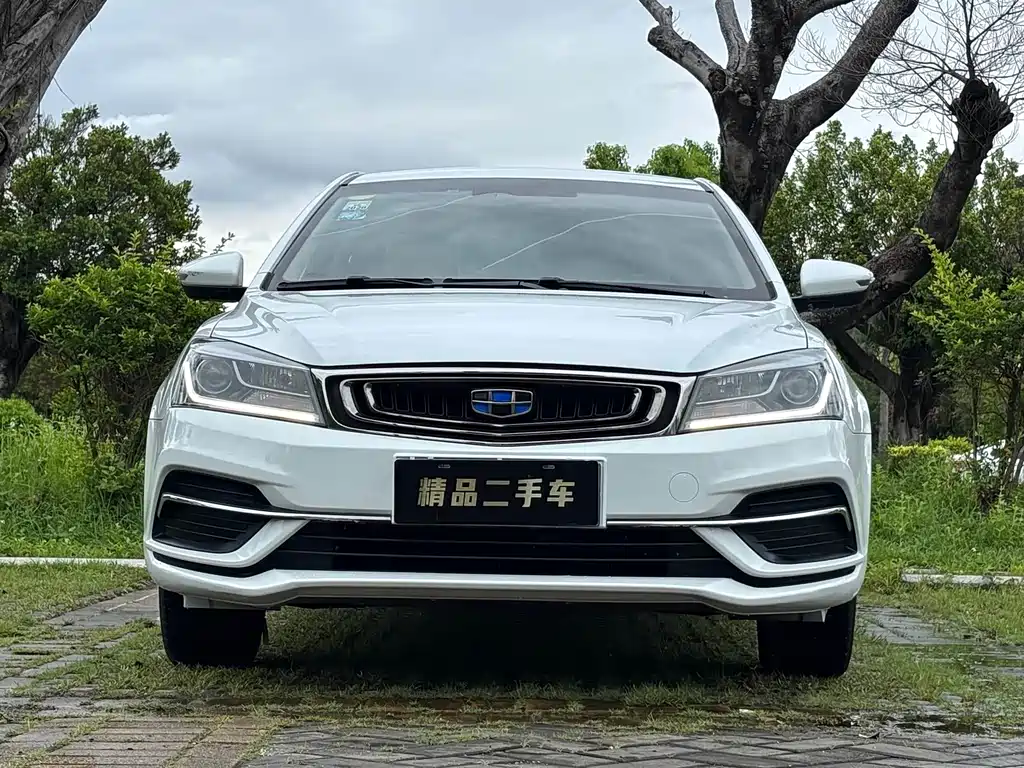 Geely Emgrand 2018 — фото 3