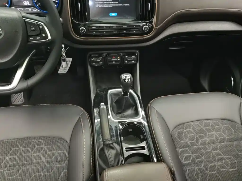 GAC Trumpchi GS3 2020 — фото 14