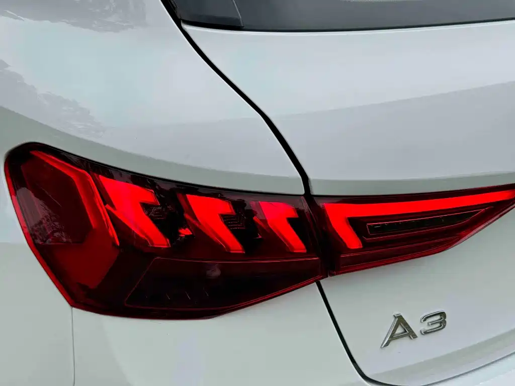 Audi A3 2022 — фото 22