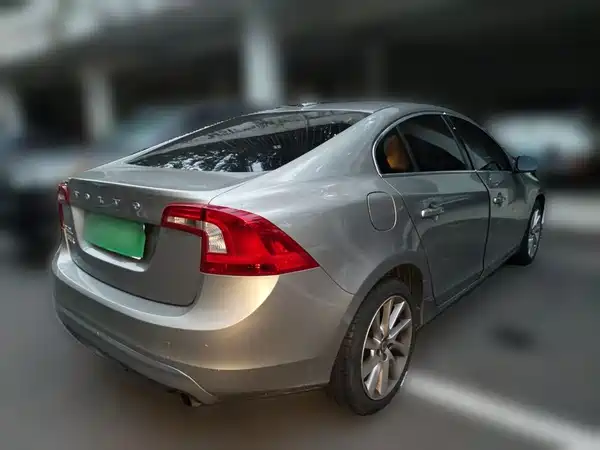 Volvo S60 2015
