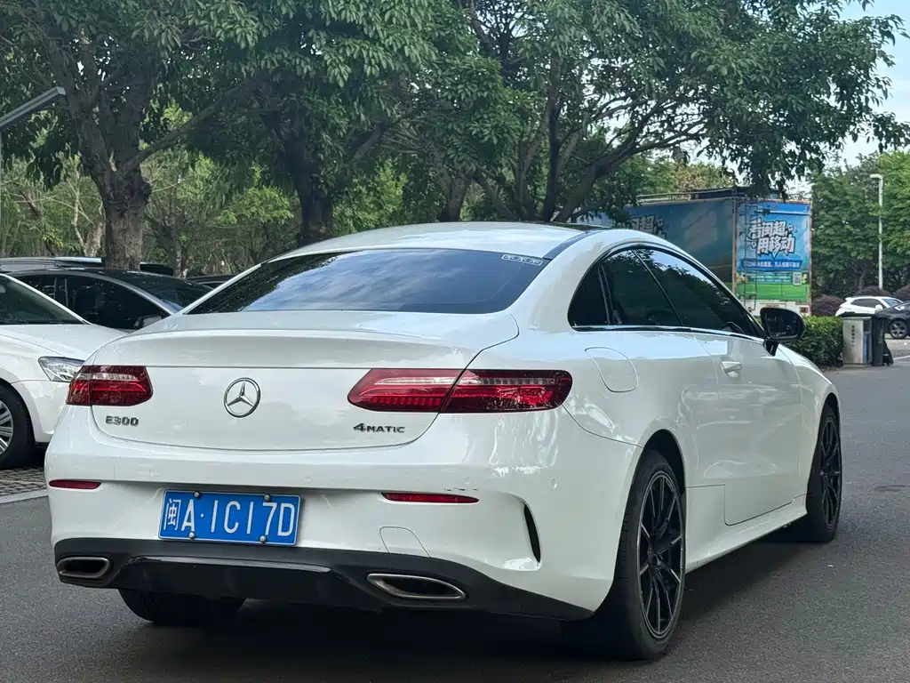 Mercedes-Benz E-Class 2018 — фото 13