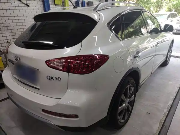 Infiniti QX50 2016