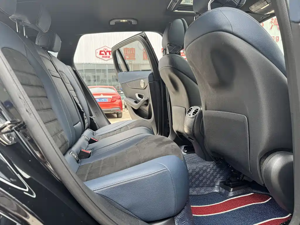 Mercedes-Benz EQC 2020 — фото 10