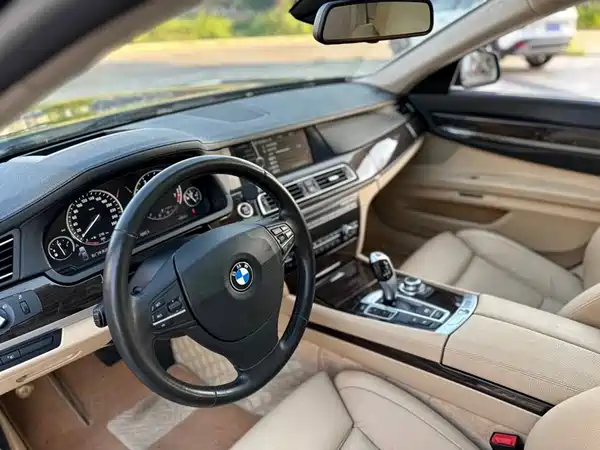 BMW 7 Series 2009