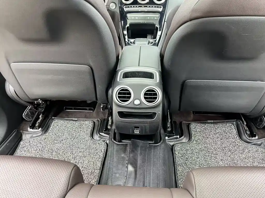 Mercedes-Benz GLC 2020 — фото 24
