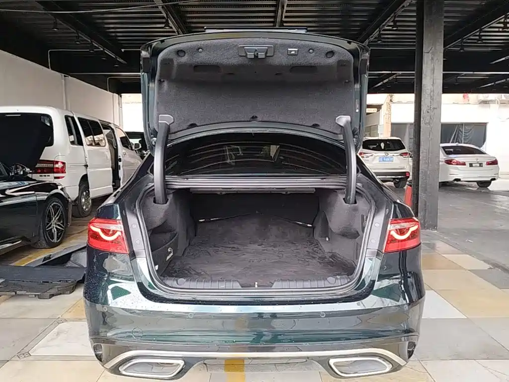 Jaguar XFL 2023 — фото 19
