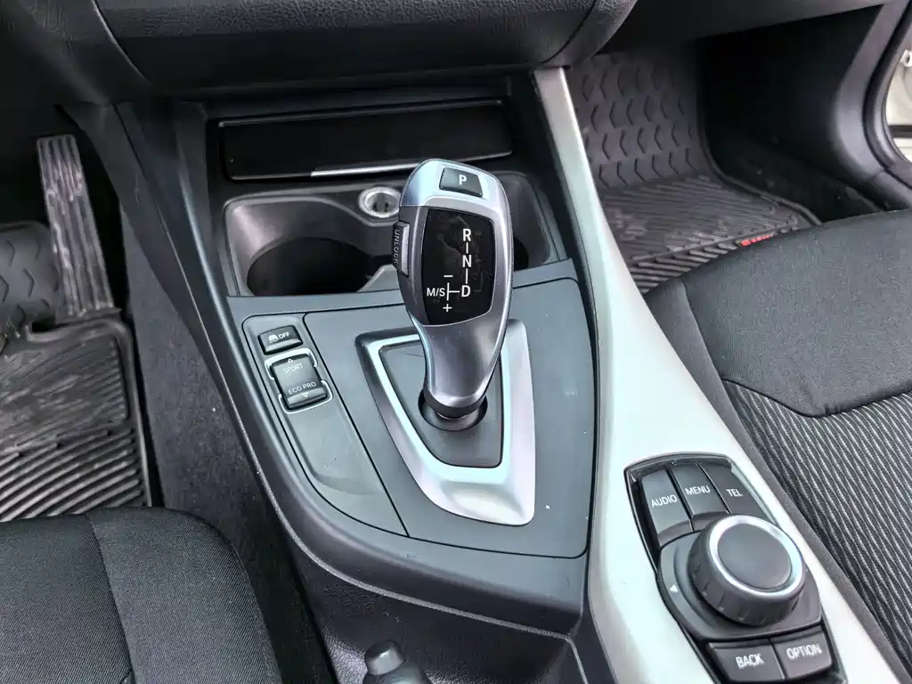 BMW 1 Series 2014 — фото 16