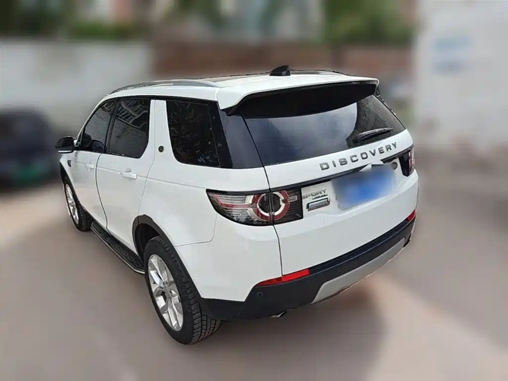 Land Rover Discovery Sport 2017 — фото 25