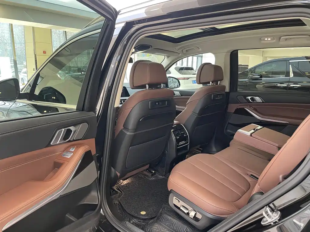 BMW X7 2020 — фото 12