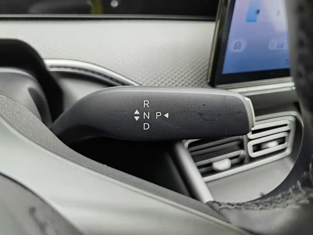 BYD Song Pro New Energy 2025 — фото 13