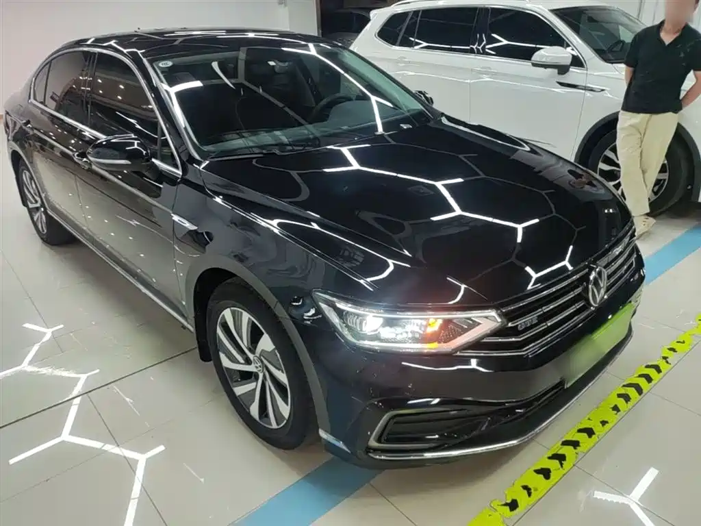 Volkswagen Magotan GTE PHEV 2023 — фото 4