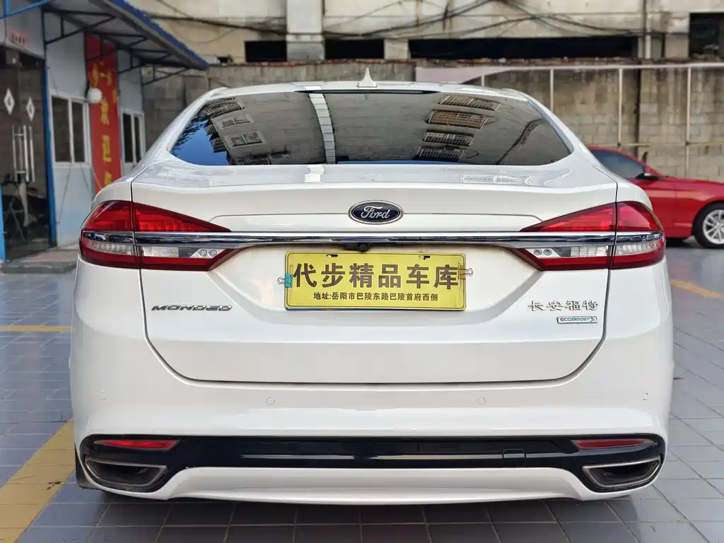 Ford Mondeo 2019 — фото 19