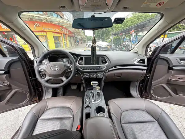 GAC Trumpchi GS4 2016