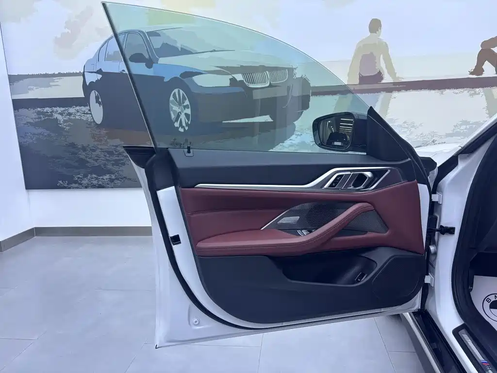 BMW i4 2024 — фото 13