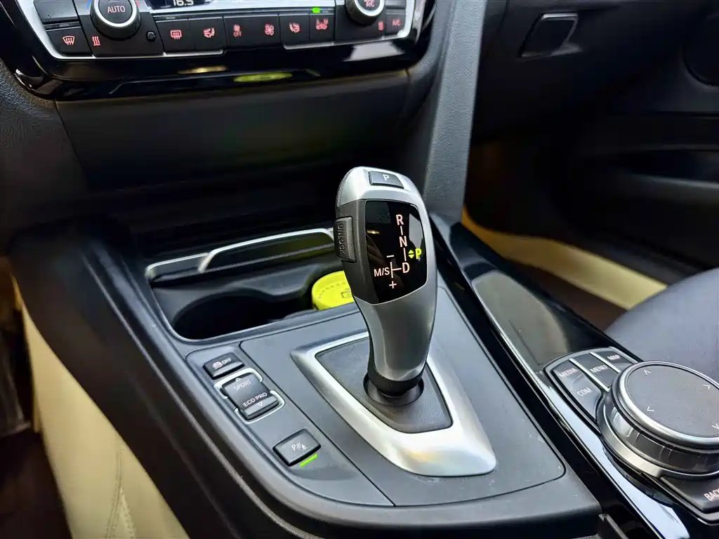 BMW 3 Series GT 2021 — фото 12