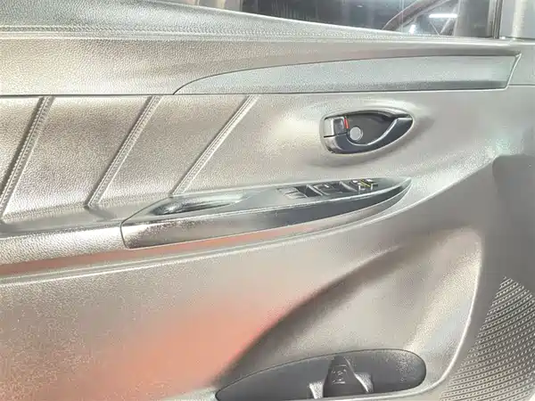 Toyota Yaris L 2020