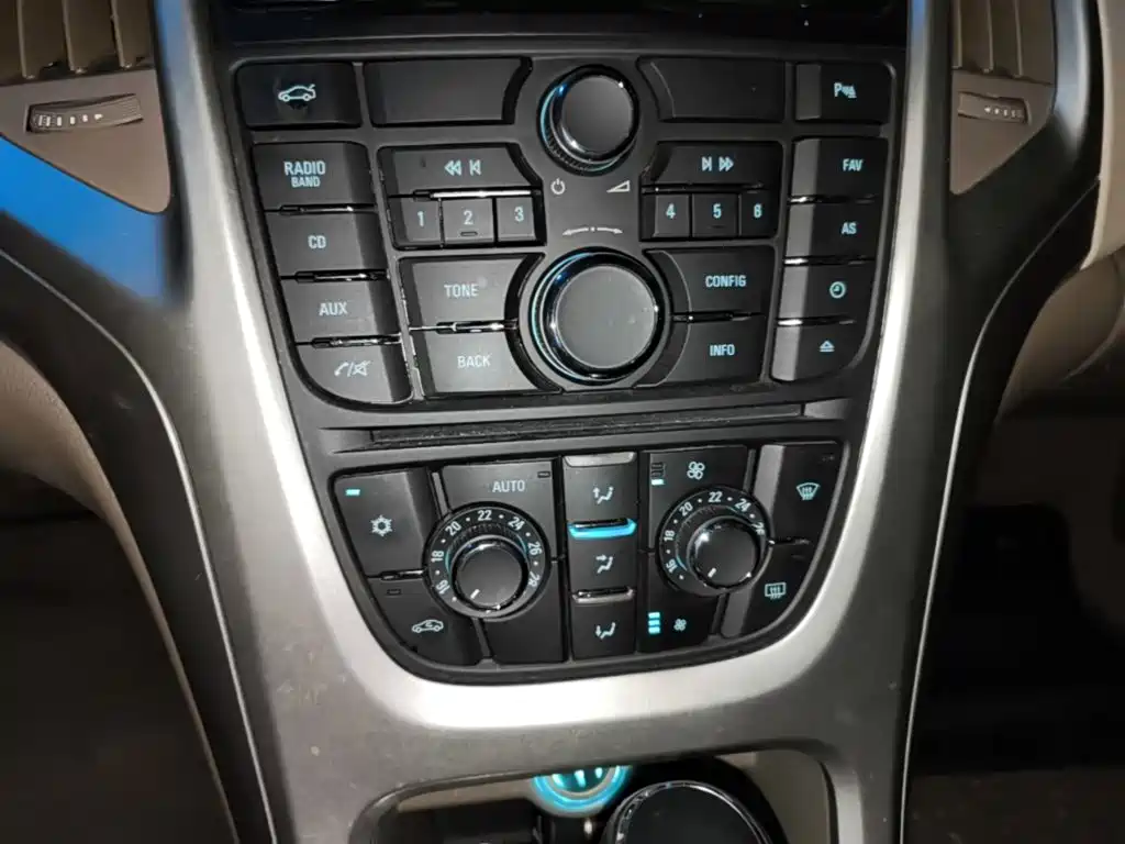 Buick Excelle GT 2014 — фото 13