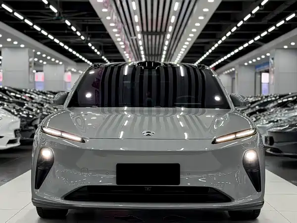 NIO ET5 2024