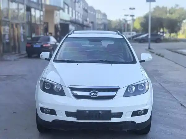 BYD S6 2016