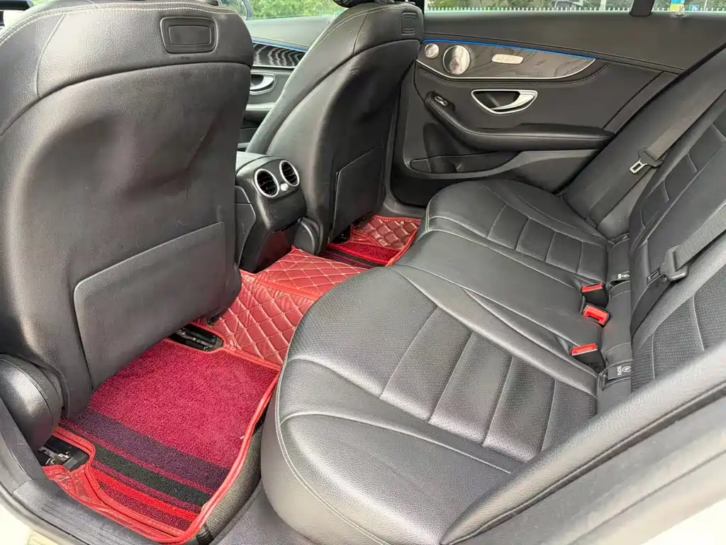 Mercedes-Benz C-Class 2018 — фото 26