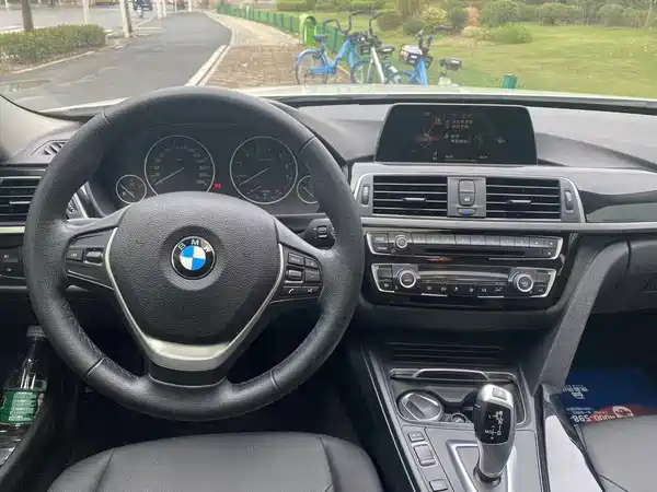 BMW 3 Series 2013