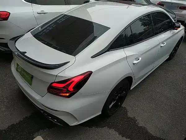 MG MG5 Scorpio 2022