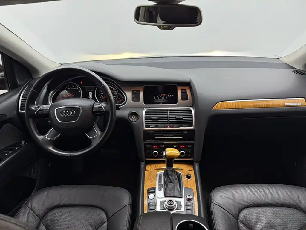 Audi Q7 2015 — фото 15