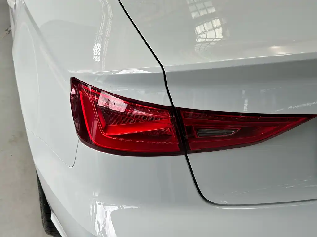Audi A3 2015 — фото 10
