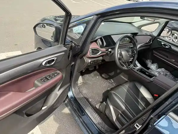 GAC Trumpchi M6 2023