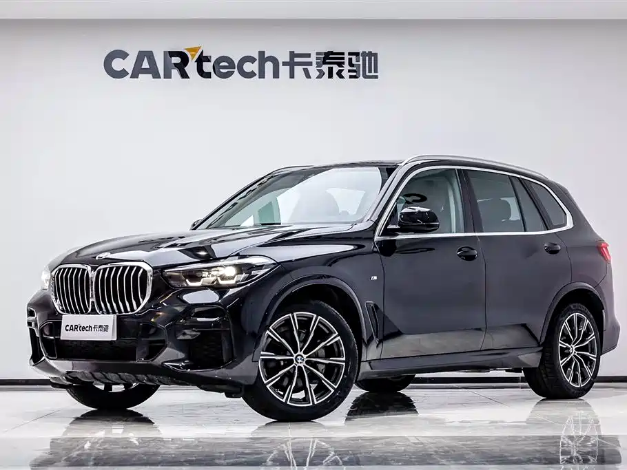BMW X5 2022 — фото 1
