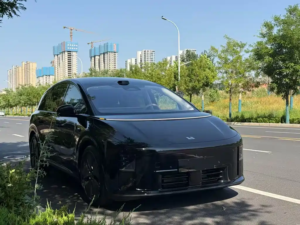 Li Auto i8 2026