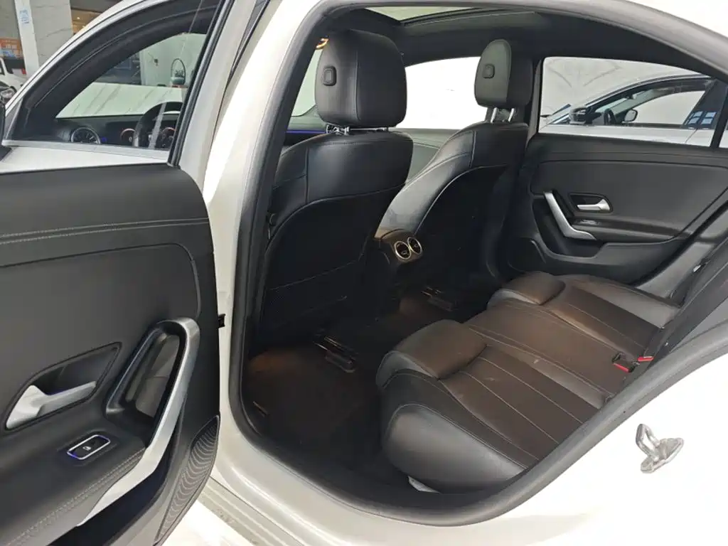 Mercedes-Benz A-Class 2022 — фото 21