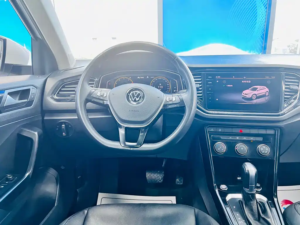 Volkswagen T-Roc 2022 — фото 16