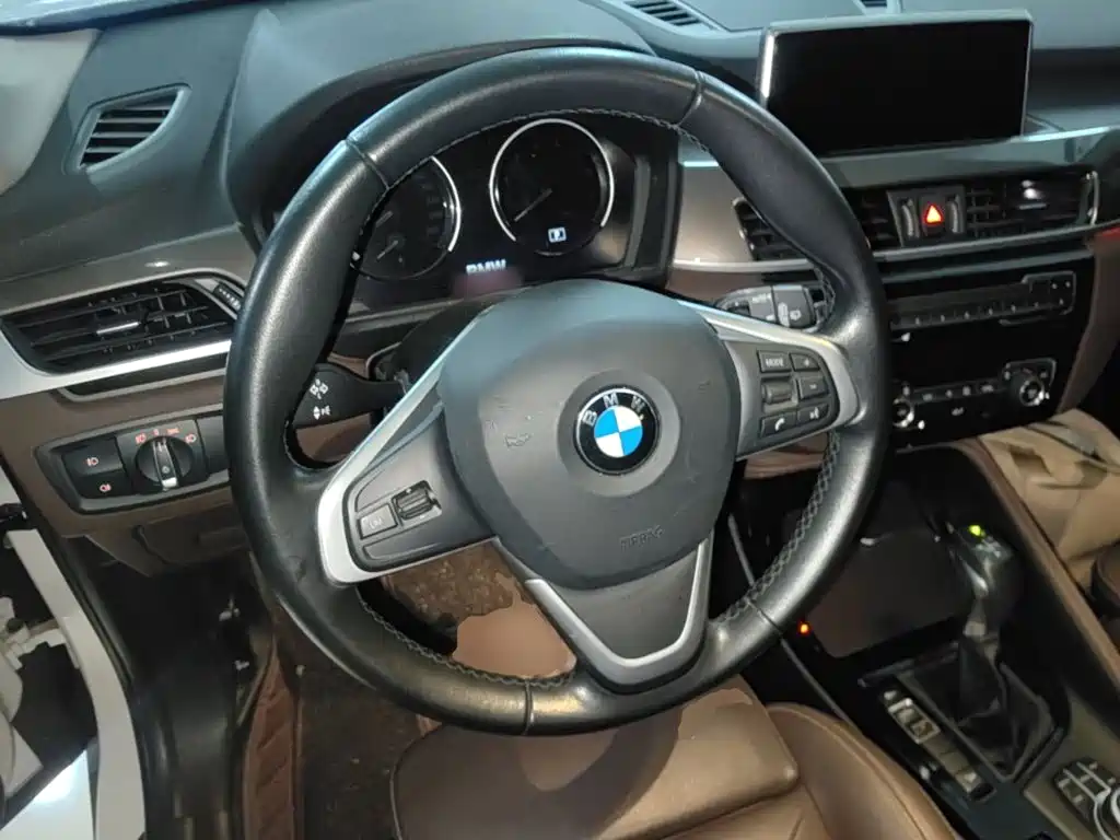 BMW X1 2019 — фото 11