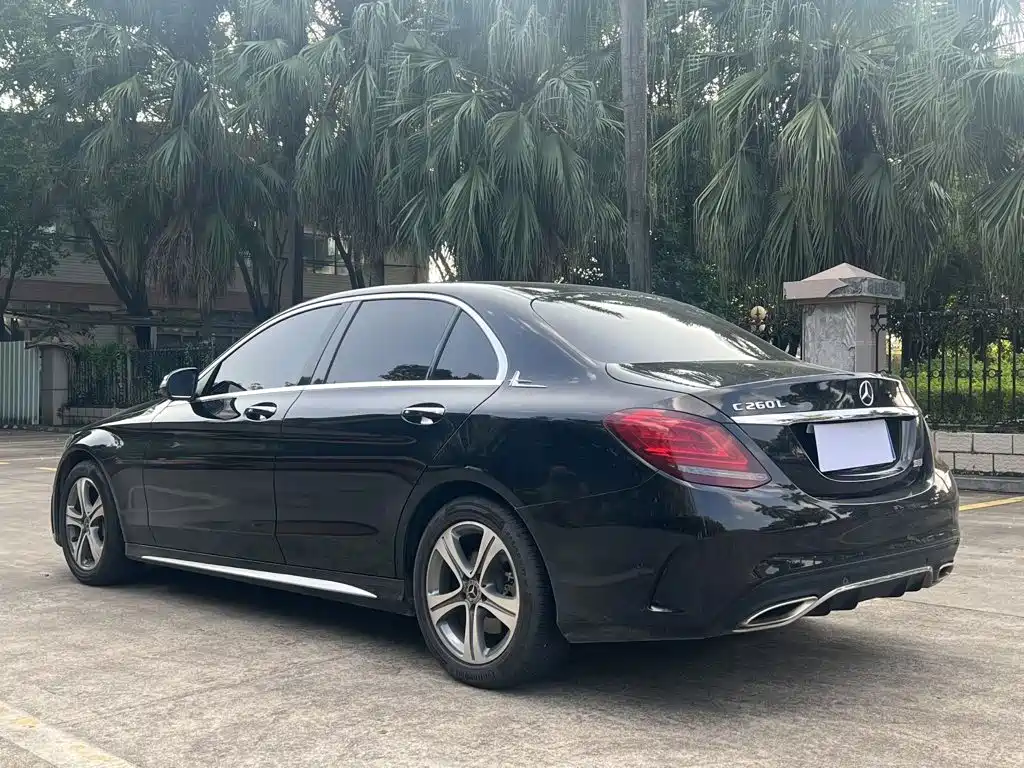Mercedes-Benz C-Class 2019