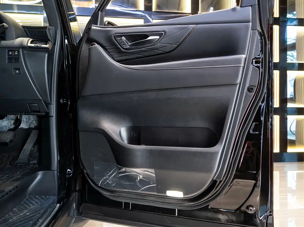 Toyota Alphard 2026 — фото 14