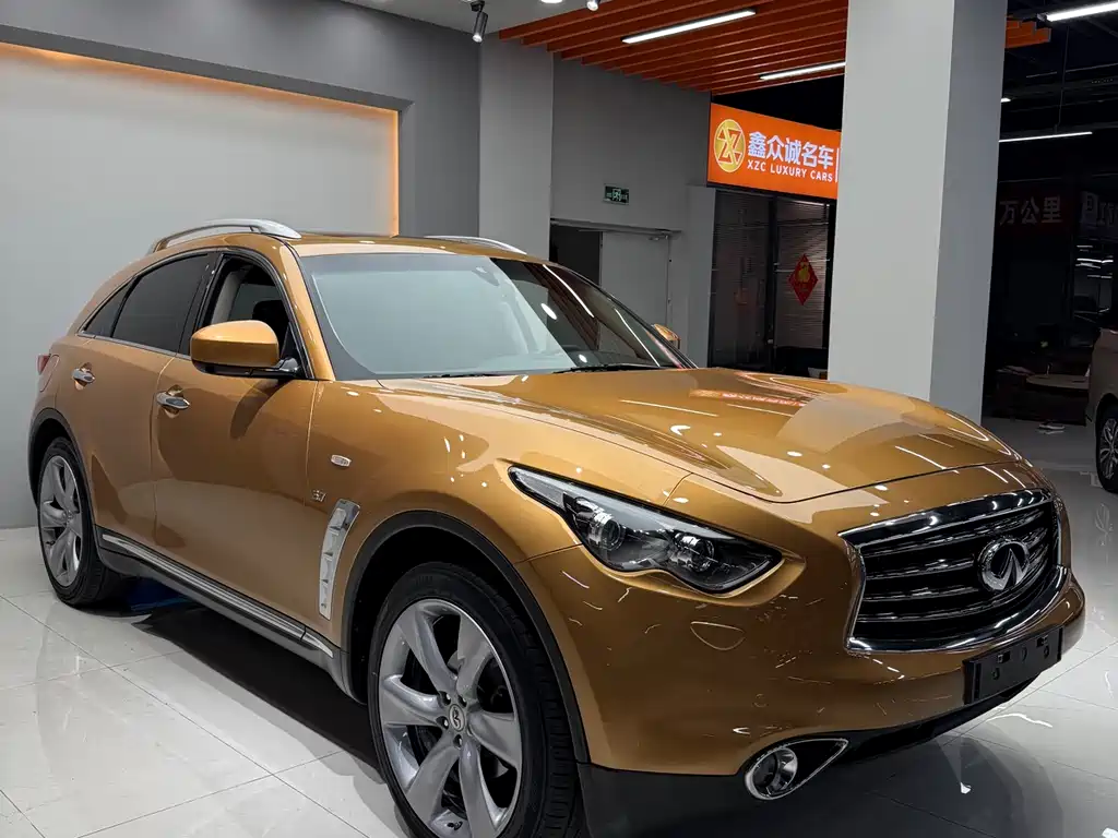 Infiniti QX70 2014 — фото 2